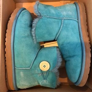 Women’s Mini Bailey Button Ugg Boots